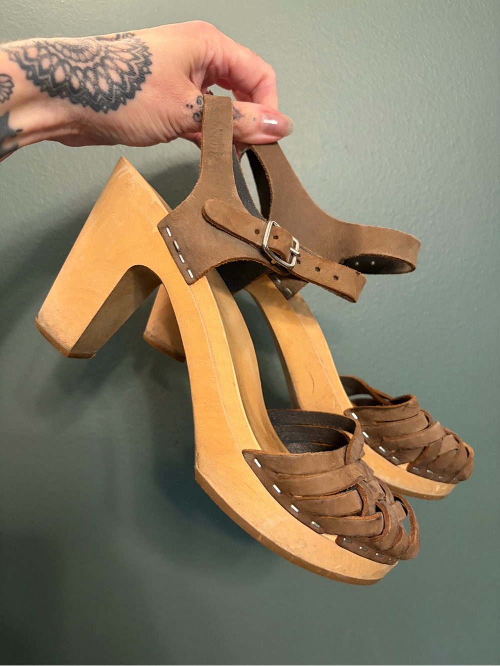 Swedish Hasbeens Braided Sky High size 38 Sandals